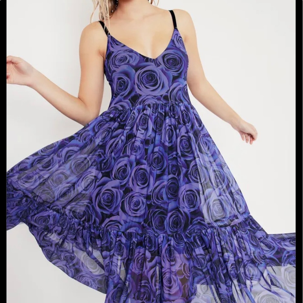 Blackmilk royal roses midaxi. Size L
